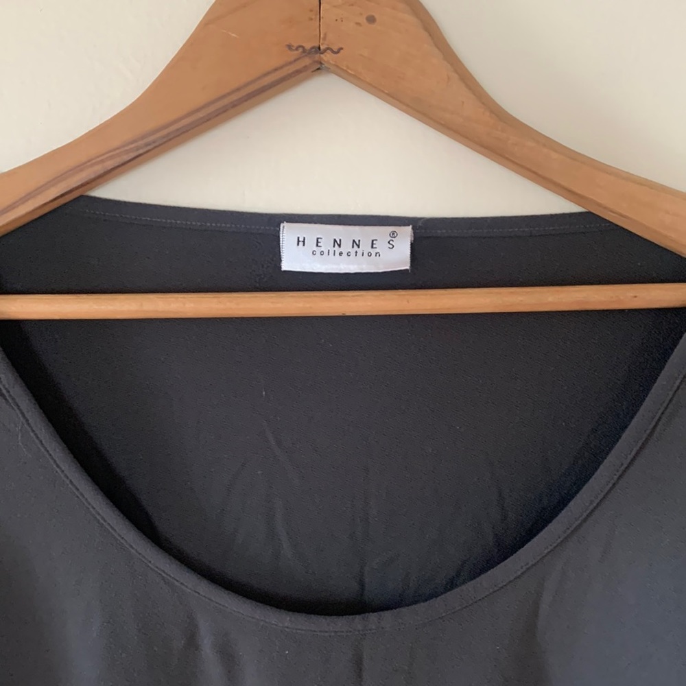 Vintage Hennessy for H&M charcoal scoop neck tee. Size not marked M-L